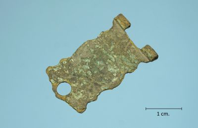 BoklÃ¥s
BoklÃ¥s i kobberlegering, funnet pÃ¥ Bokn av Anders Eiken.
17/1800-talls.
