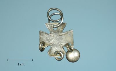 SÃ¸lje i sÃ¸lv
SÃ¸ljedel i sÃ¸lv. Gammel og hjemmelaget.
1700-talls. Funnet pÃ¥ Bokn av Kai Abrahamsen.
